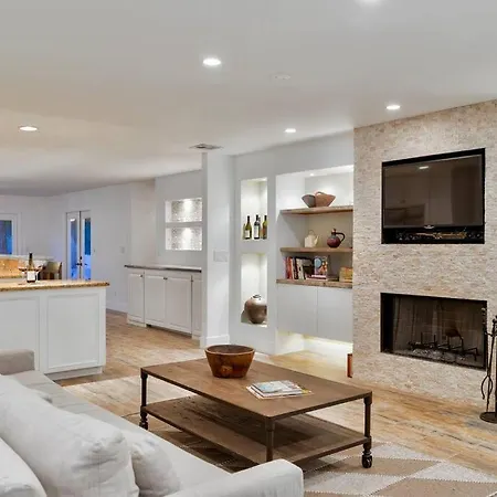 Illumination Ridge Villa